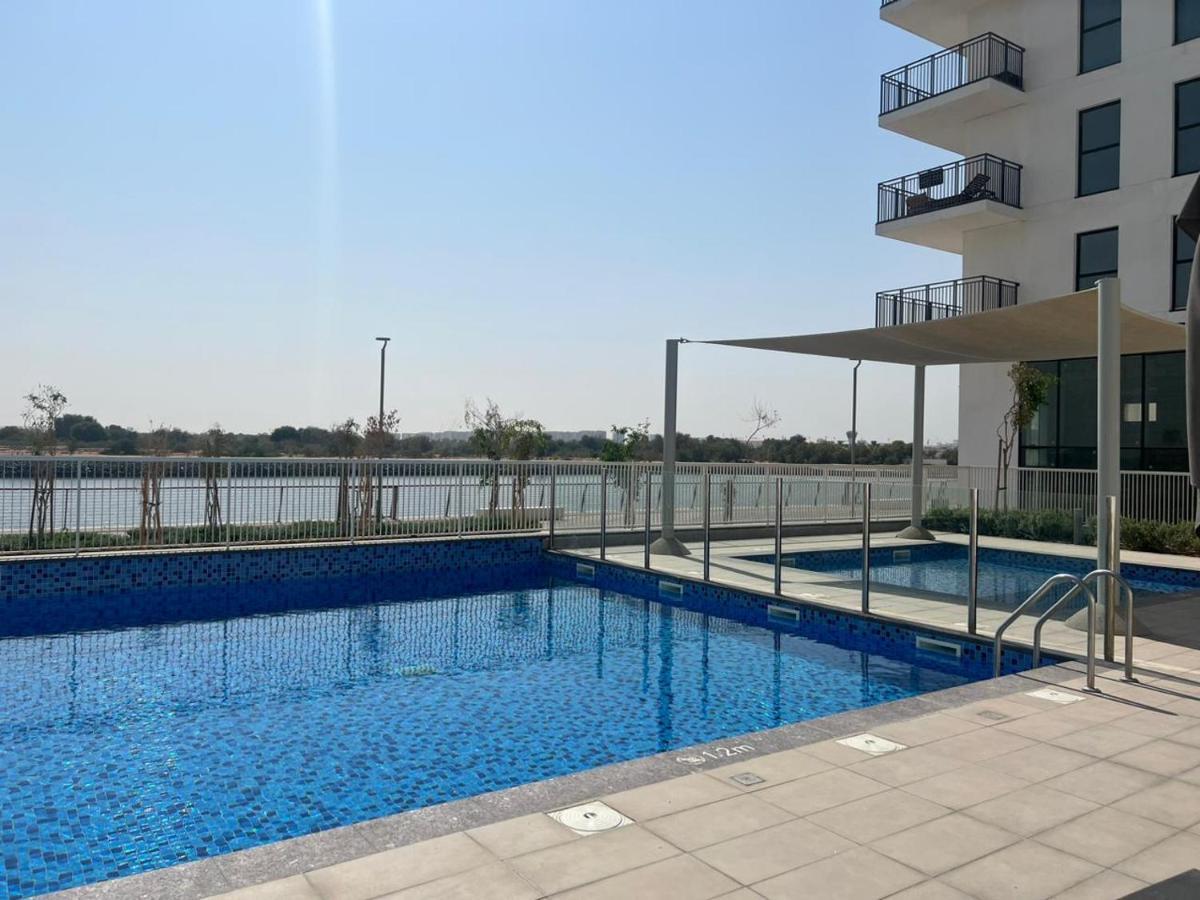 Next To Yas Island'S Gems - Canal+Pool View Apartment Abu Dhabi Exterior photo